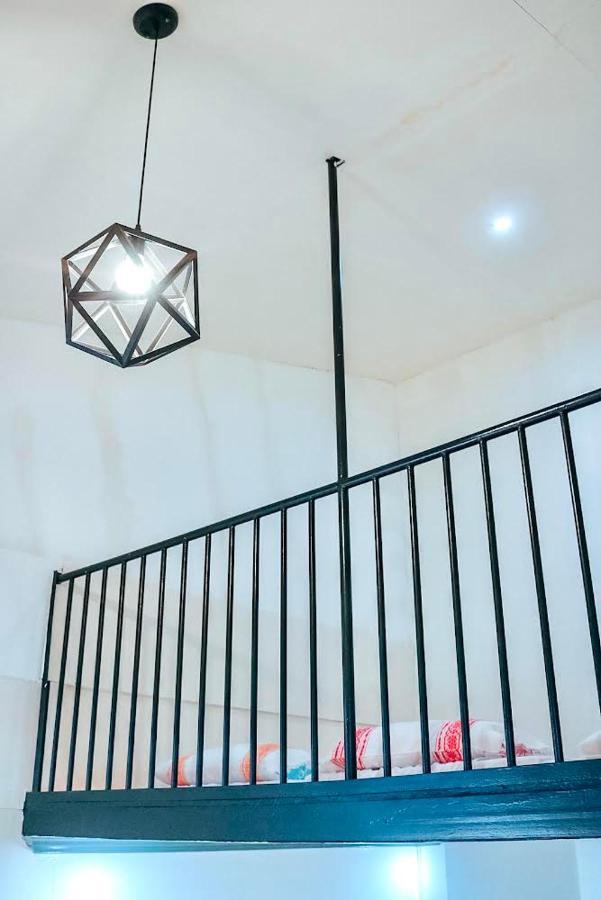 Airport View Hotel Vigan Bagian luar foto