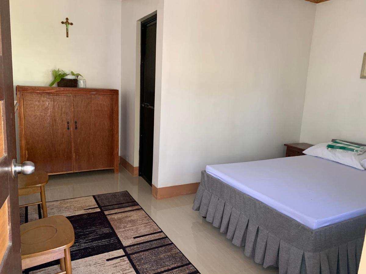Airport View Hotel Vigan Bagian luar foto